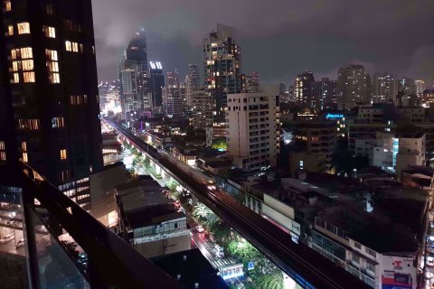Dúplex de 2 dormitorios en Khlong Toei, Bangkok, Tailandia № 77014 - foto 13