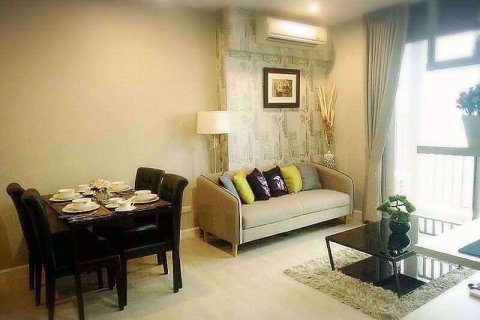 คอนโดมิเนียมในห้วยขวาง, กรุงเทพฯ, ประเทศไทย, 2 ห้องนอน № 77011
