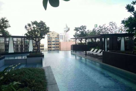 Condo in Huai Khwang, Bangkok, Thailand, 2 bedrooms № 77011 - photo 9