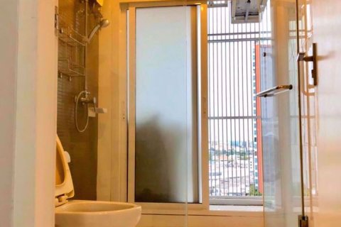 Condominio de 1 dormitorio en Watthana, Bangkok, Tailandia № 77012 - foto 7