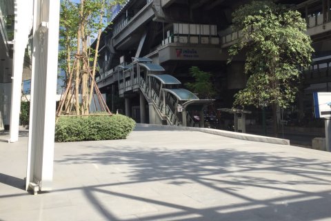 Condominio de 2 dormitorios en Bangkok, Tailandia № 144184 - foto 12