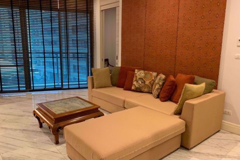 Condo in Bangkok, Thailand, 2 bedrooms in Bright Sukhumvit 24 № 78267
