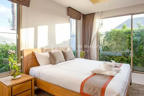 Casa de 3 dormitorios en Phuket, Tailandia № 131076 - foto 16