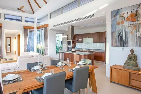 Casa de 3 dormitorios en Phuket, Tailandia № 131076 - foto 7