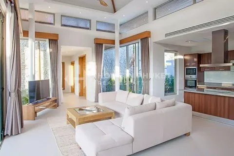 Casa de 3 dormitorios en Phuket, Tailandia № 131076 - foto 4