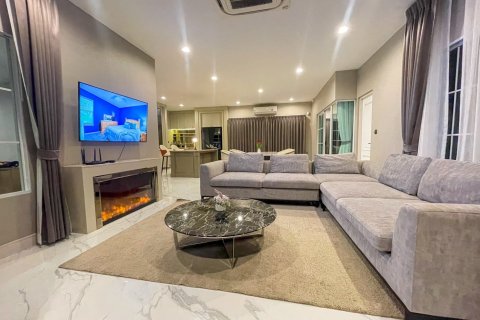 บ้านในบางเขน, กรุงเทพฯ, ประเทศไทย 4 ห้องนอน № 123927