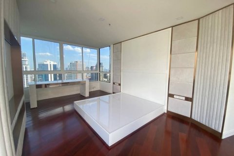 Condominio de 5 dormitorios en Watthana, Bangkok, Tailandia № 123925 - foto 11