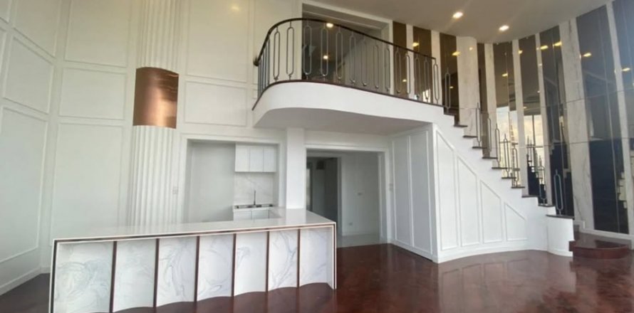 Condominio de 5 dormitorios en Watthana, Bangkok, Tailandia № 123925