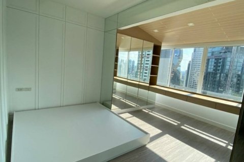 Condominio de 5 dormitorios en Watthana, Bangkok, Tailandia № 123925 - foto 6