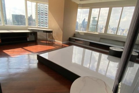 Condominio de 5 dormitorios en Watthana, Bangkok, Tailandia № 123925 - foto 7