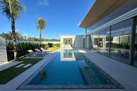 Chalet de 5 dormitorios en Layan Beach, Tailandia № 70384 - foto 11