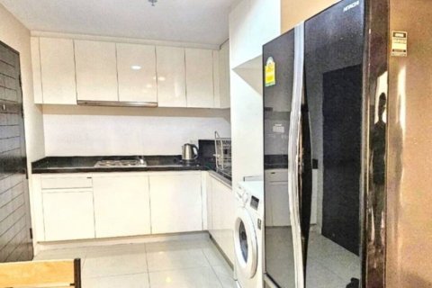 Condominio de 2 dormitorios en Bangkok, Tailandia № 133045 - foto 8