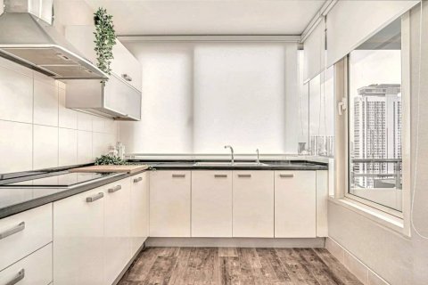 Condo in Bangkok, Thailand, 3 bedrooms № 133047 - photo 10