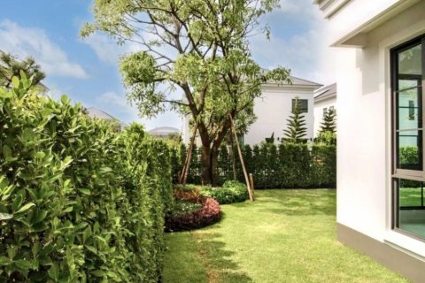 Casa de 5 dormitorios en Samut Prakan, Tailandia № 133049 - foto 6