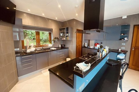 Casa de 5 dormitorios en Phuket, Tailandia № 133054 - foto 8