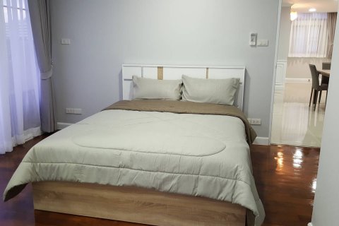 Condominio de 2 dormitorios en Bangkok, Tailandia № 143656 - foto 12