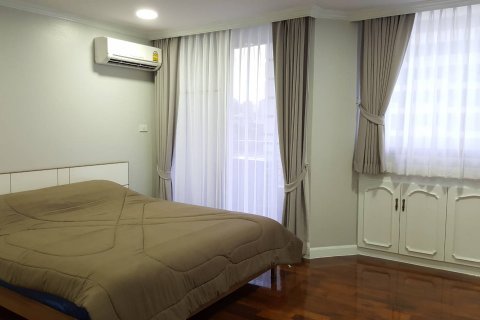 Condominio de 2 dormitorios en Bangkok, Tailandia № 143656 - foto 11