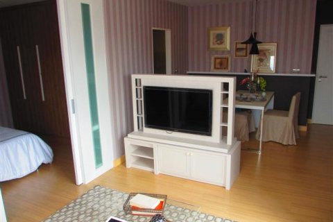 Condominio de 1 dormitorio en Bangkok, Tailandia № 143659 - foto 2