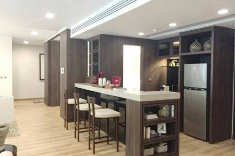 Condominio de 3 dormitorios en Bangkok, Tailandia № 143654 - foto 4