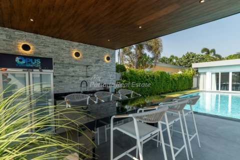Casa de 6 dormitorios en Bang Lamung, Tailandia № 123449 - foto 7