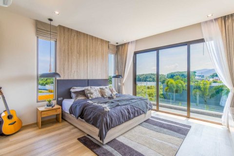 Casa de 3 dormitorios en Bang Tao, Tailandia № 84885 - foto 9