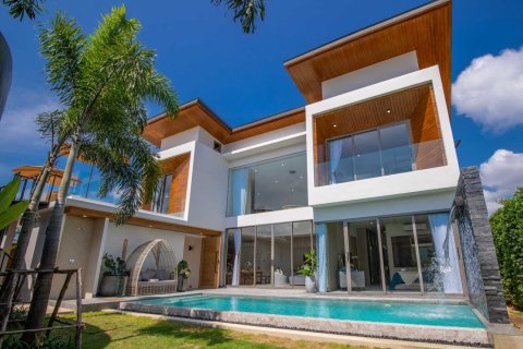 Casa de 3 dormitorios en Bang Tao, Tailandia № 84885