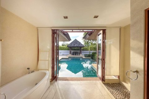 Casa de 3 dormitorios en Bang Tao, Tailandia № 84884 - foto 4