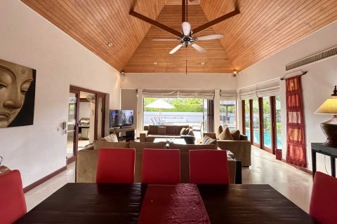 Casa de 3 dormitorios en Bang Tao, Tailandia № 84884 - foto 3