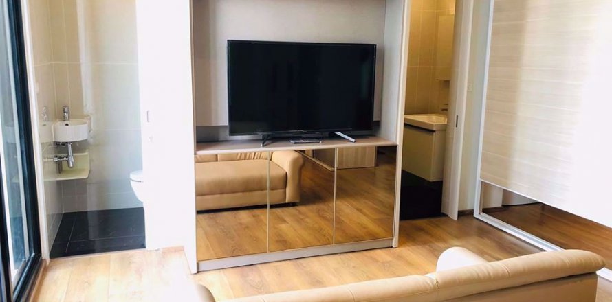 Condominio de 1 dormitorio en Bangkok, Tailandia en Park Origin Phromphong № 77828