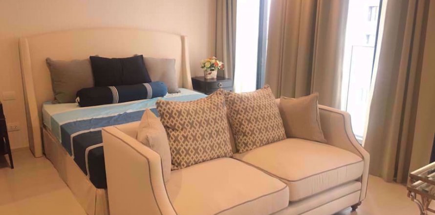 Condo à Bangkok, Thaïlande, 1 chambre à Noble Ploenchit № 77342