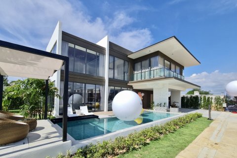 Chalet de 4 dormitorios en Jomtien Beach, Pattaya, Tailandia № 101451 - foto 7