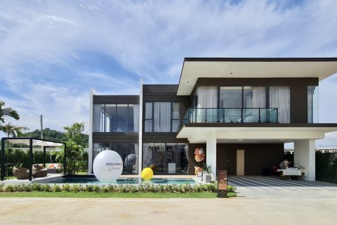 Chalet de 4 dormitorios en Jomtien Beach, Pattaya, Tailandia № 101451 - foto 5