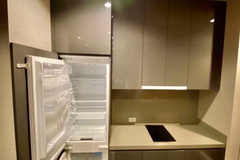 Condominio de 2 dormitorios en Bang Rak, Bangkok, Tailandia № 76028 - foto 4