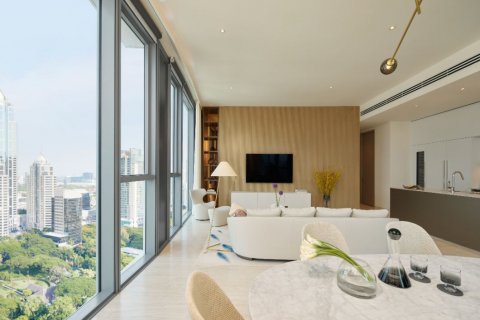 Condo in Pathum Wan, Bangkok, Thailand, 3 bedrooms № 123620 - photo 3