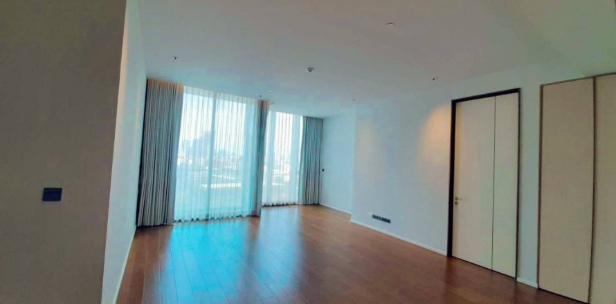 คอนโดมิเนียมในคลองเตย, กรุงเทพฯ, ประเทศไทย, 3 ห้องนอน № 123616