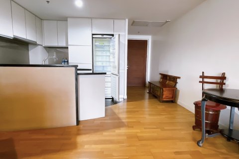 Condominio de 1 dormitorio en Sathon, Bangkok, Tailandia № 143142 - foto 2
