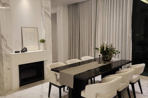 Condominio de 3 dormitorios en Bangkok, Tailandia № 143102 - foto 11