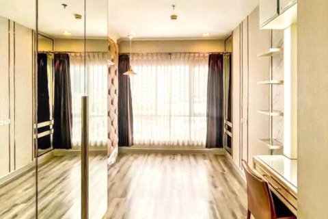 Condominio de 1 dormitorio en Bangkok, Tailandia № 132891 - foto 3