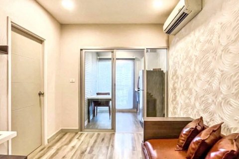 Condominio de 1 dormitorio en Bangkok, Tailandia № 132891 - foto 2