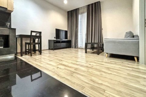Condominio de 1 dormitorio en Chatuchak, Bangkok, Tailandia № 132885 - foto 4