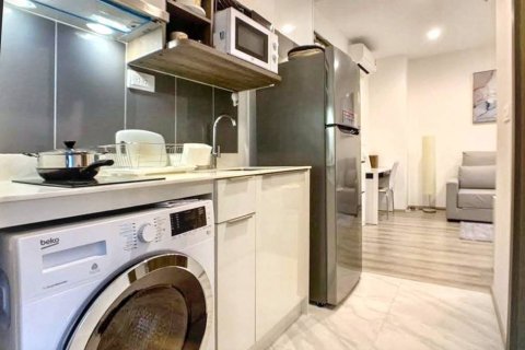 Condominio de 1 dormitorio en Bangkok, Tailandia № 132888 - foto 4