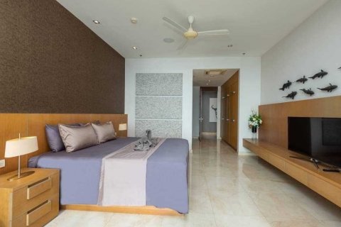 Condominio de 3 dormitorios en Chon Buri, Tailandia № 78913 - foto 14