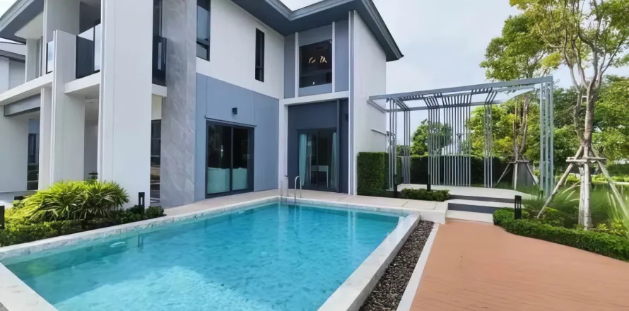 Chalet de 3 dormitorios en Pattaya, Tailandia № 100970