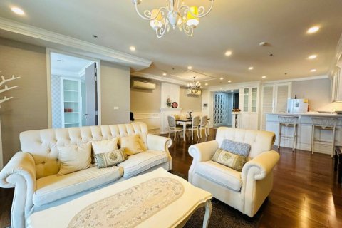Condominio de 3 dormitorios en Bangkok, Tailandia № 120618 - foto 2