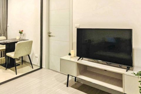 Condominio de 1 dormitorio en Khlong Toei, Bangkok, Tailandia № 133021 - foto 2