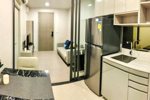 Condominio de 1 dormitorio en Khlong Toei, Bangkok, Tailandia № 133021 - foto 5