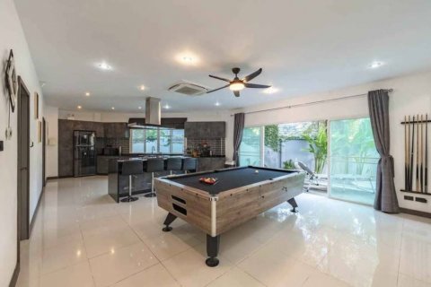 Chalet de 4 dormitorios en Phuket, Tailandia № 133025 - foto 9