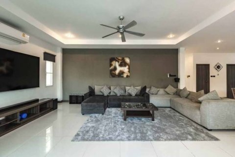 Chalet de 4 dormitorios en Phuket, Tailandia № 133025 - foto 4