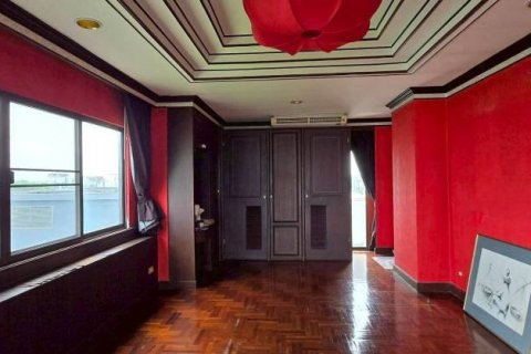 Condominio de 3 dormitorios en Sattahip, Tailandia № 133022
