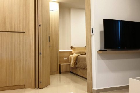 Condominio de 1 dormitorio en Chon Buri, Tailandia № 116294 - foto 11